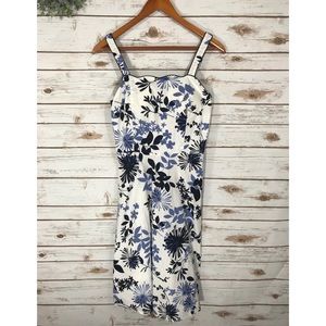 WHITE AND BLUE FLORAL DRESS SIZE 8